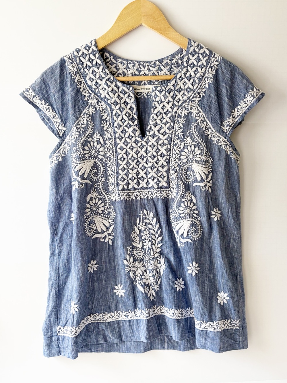 Roller Rabbit Blue Tunic Top with White Embroidery Size Medium Preppy Shirt